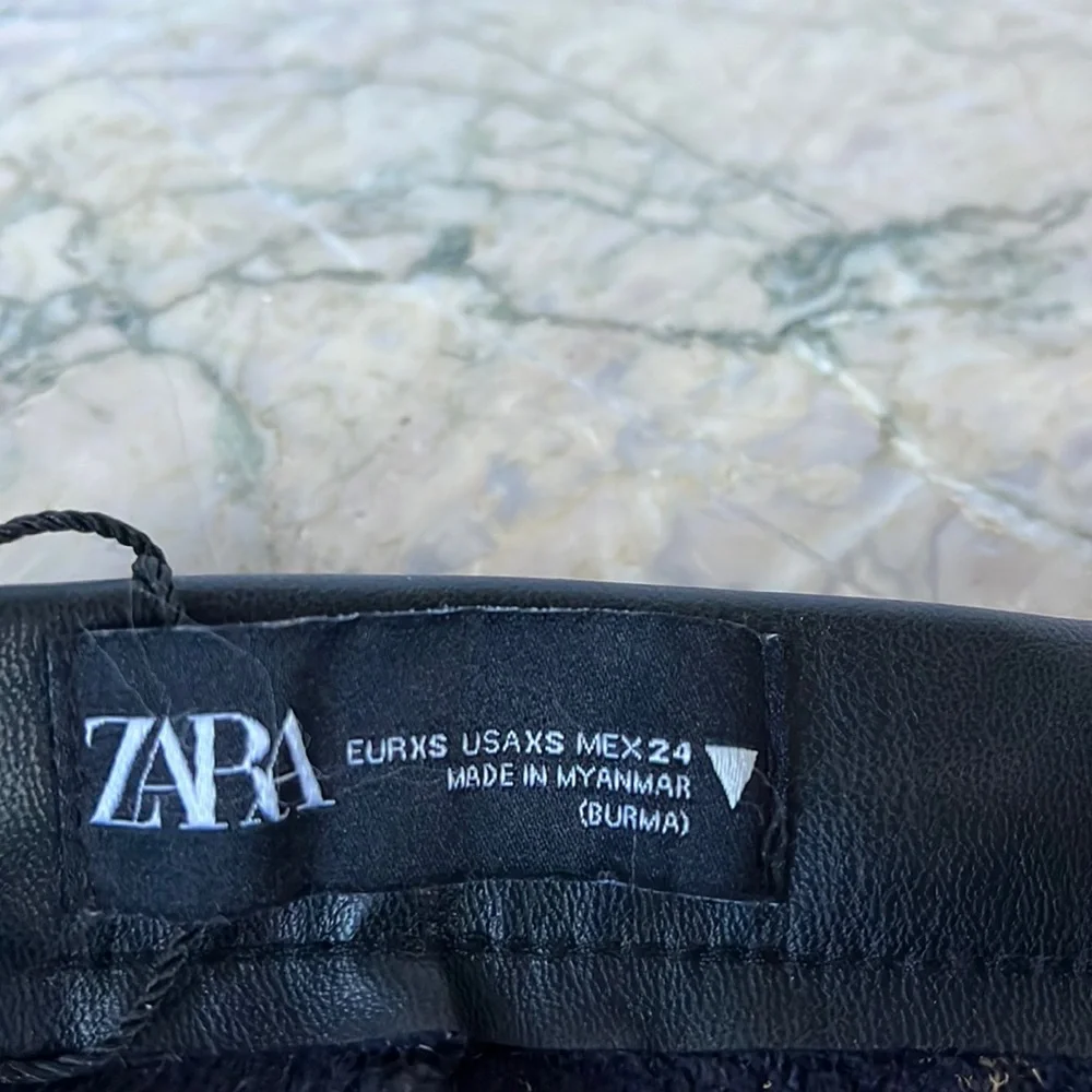 Zara Leggings - Picture 2 of 9